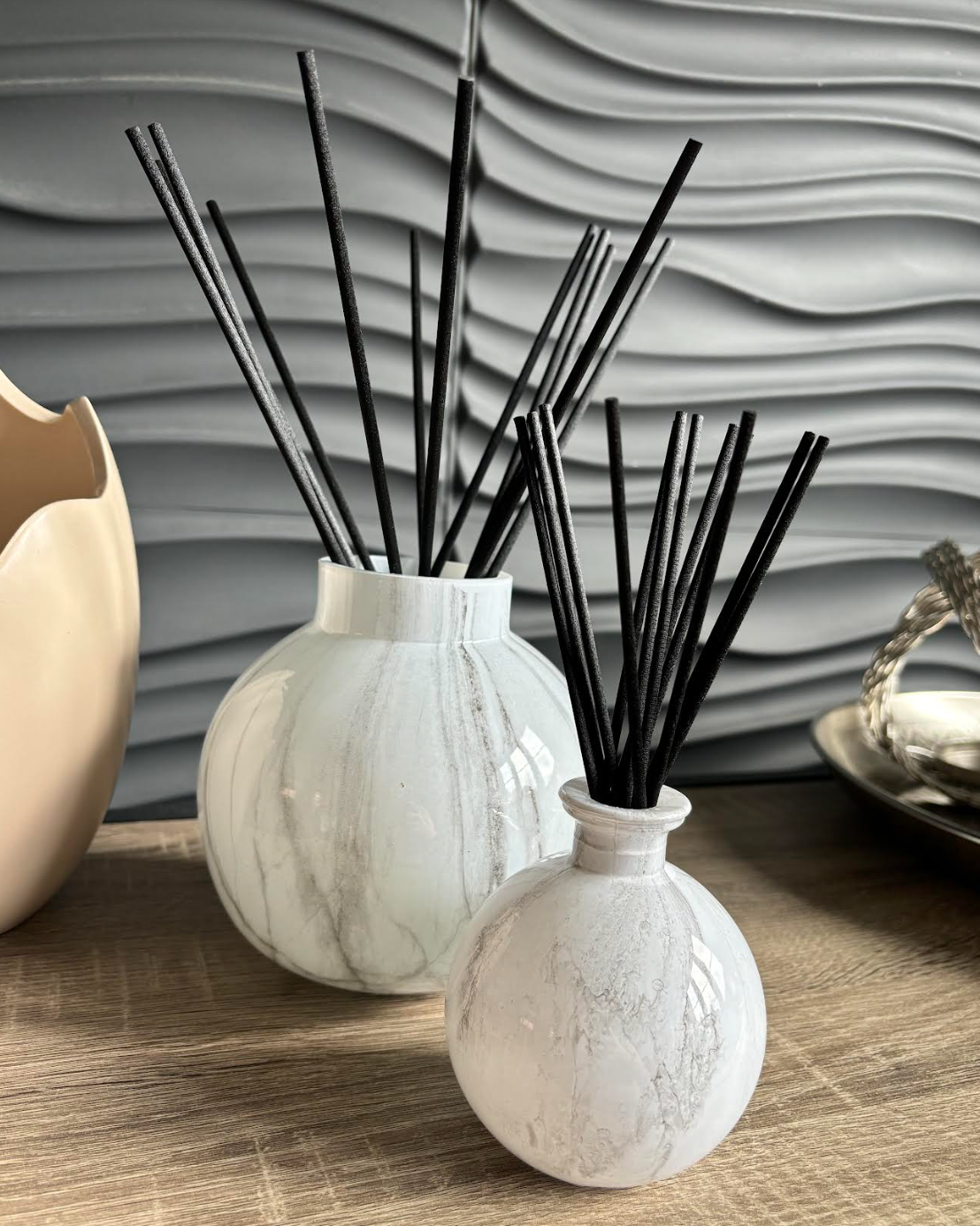 Marble Effect Glass difusser bottle & reeds - Large