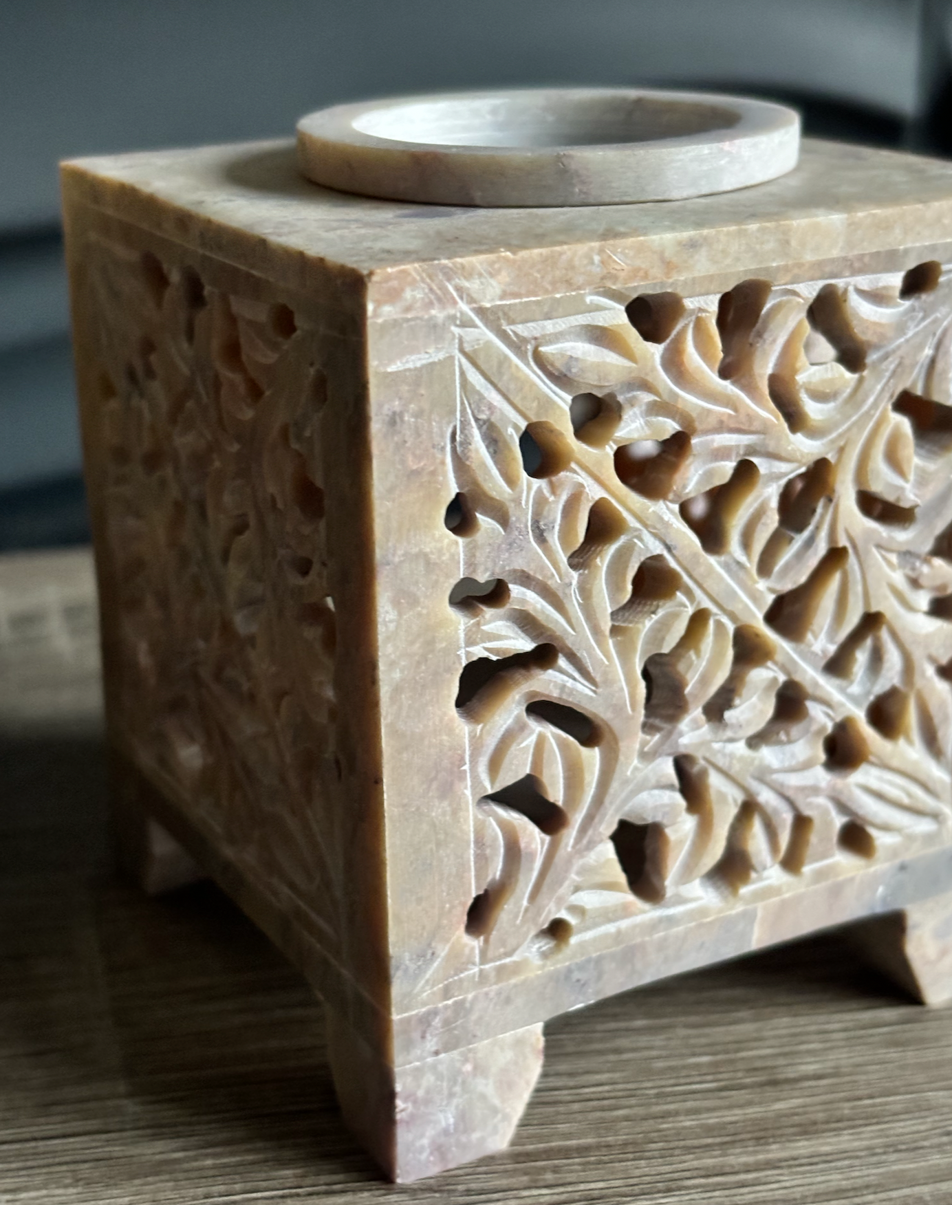 Moroccan Arch Cutout Soapstone Oil Burner
