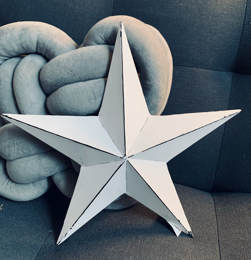 VINTAGE WHITE BARN STAR - available in various sizes (Collection only)
