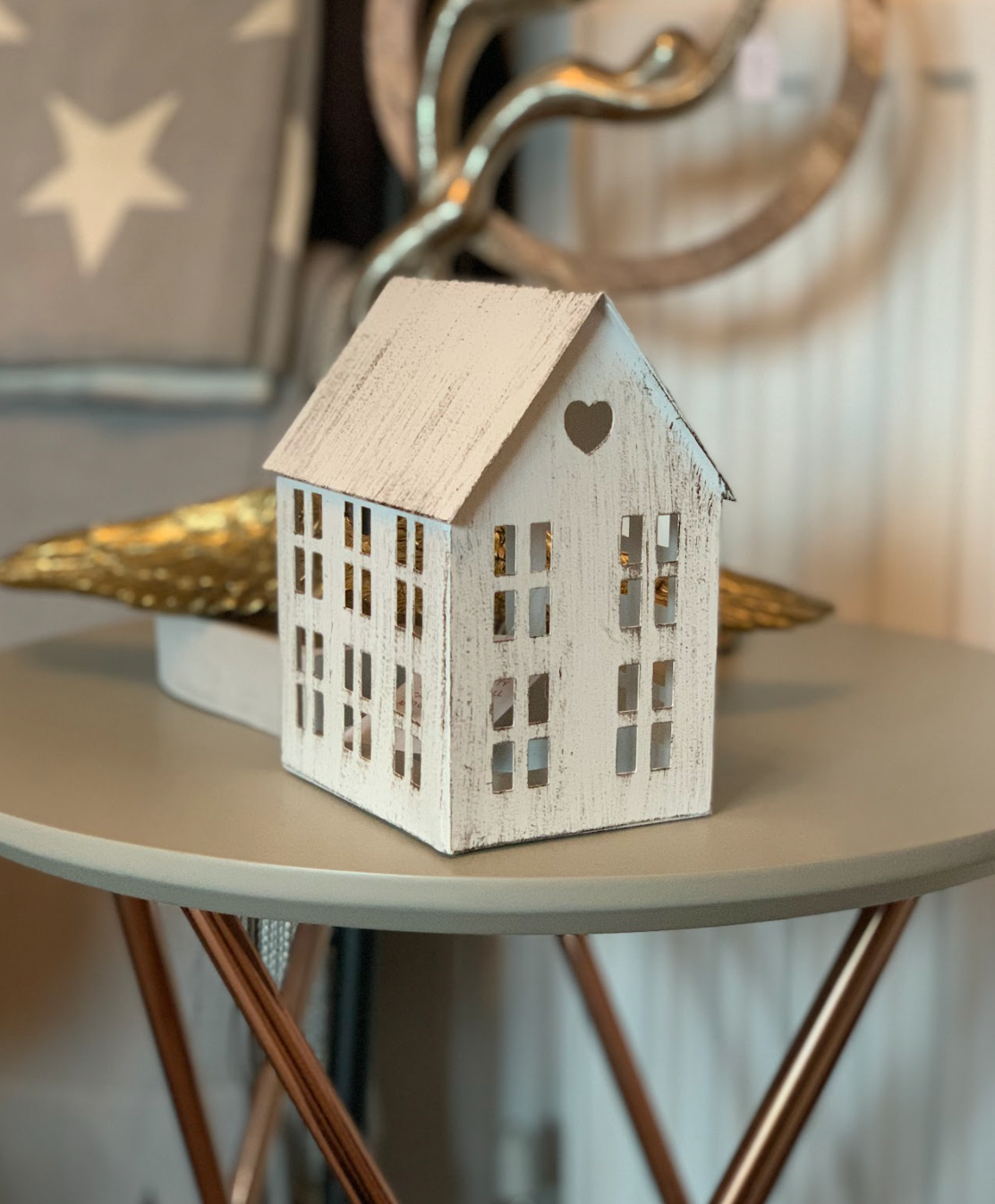 RUSTIC WHITE TEA LIGHT HOUSE