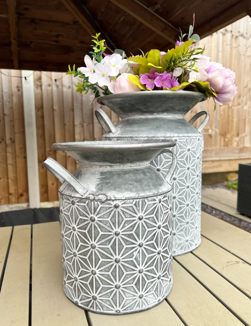 GEOMETRIC DAISY CHURN - available in 2 sizes