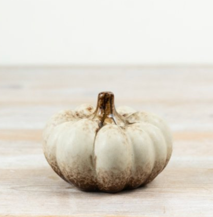 Cream Pumpkin 9 cm