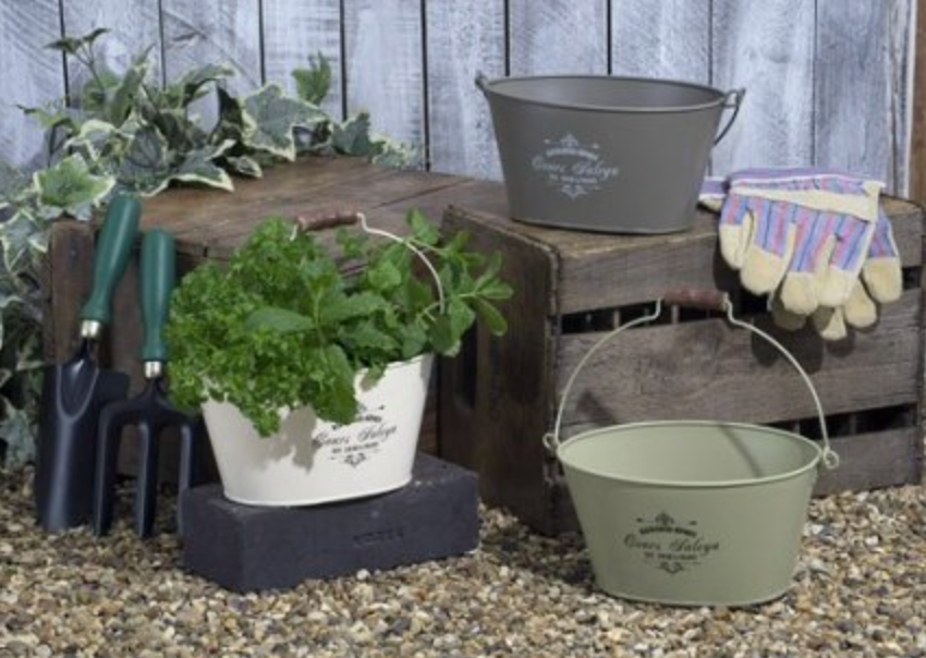 Oval Vintage Planter With Hang Tag - availble in two colours