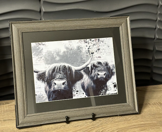 Highland Cow Couple Artwork