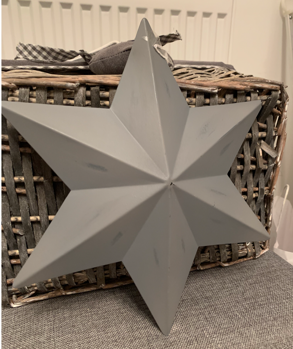 30cm Wall Star - Avail in 2 colours
