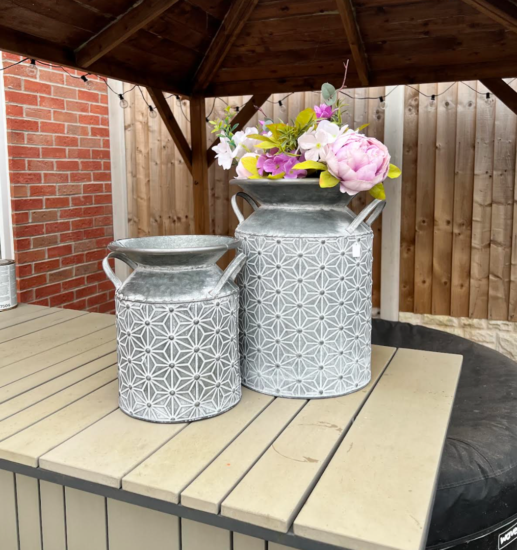 GEOMETRIC DAISY CHURN - available in 2 sizes